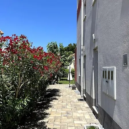 דירה Oleander *