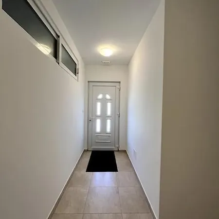 Oleander * Podstrana