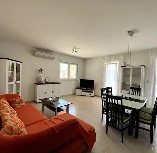 Oleander * Podstrana