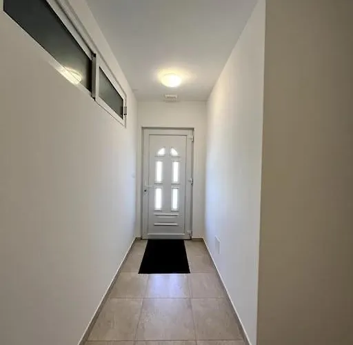 Oleander * Podstrana