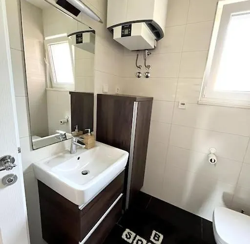 Oleander Apartman Podstrana