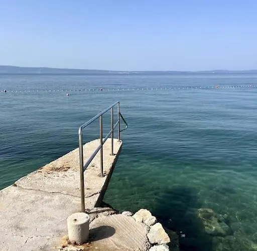 Oleander Apartman Podstrana
